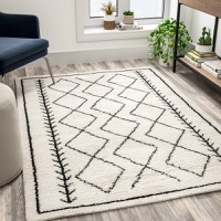 Roxy - Modern Geometric Area Rug - Ivory/Black